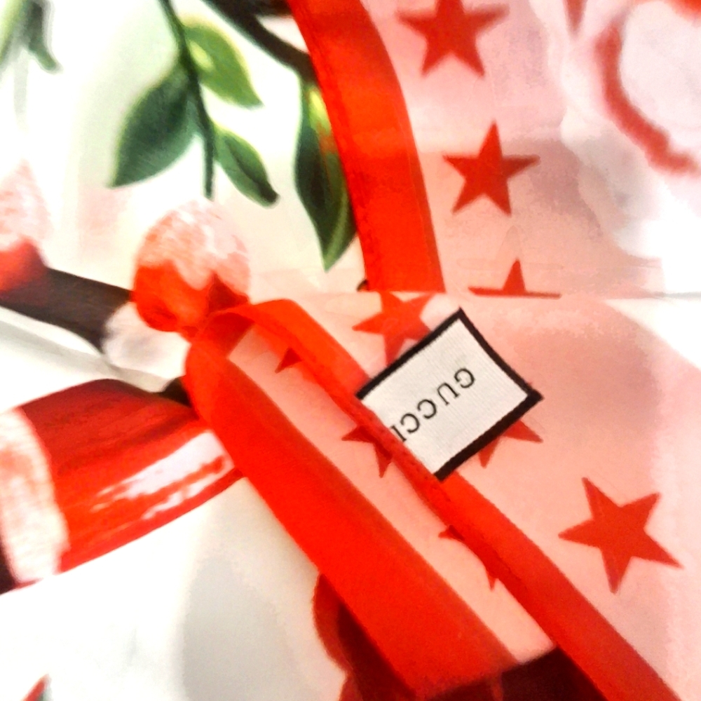 GUCCI square scarf